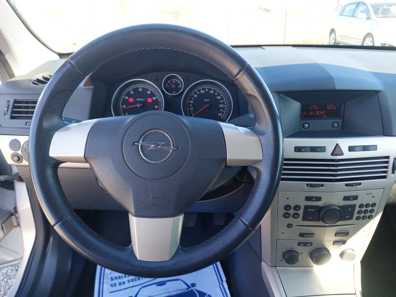 Opel Astra 1.4i, снимка 14 - Автомобили и джипове - 49411736