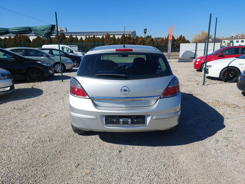 Opel Astra 1.4i, снимка 6 - Автомобили и джипове - 49411736