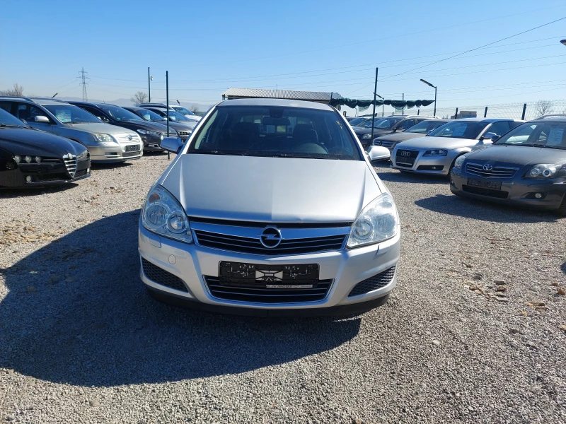 Opel Astra 1.4i, снимка 2 - Автомобили и джипове - 49411736