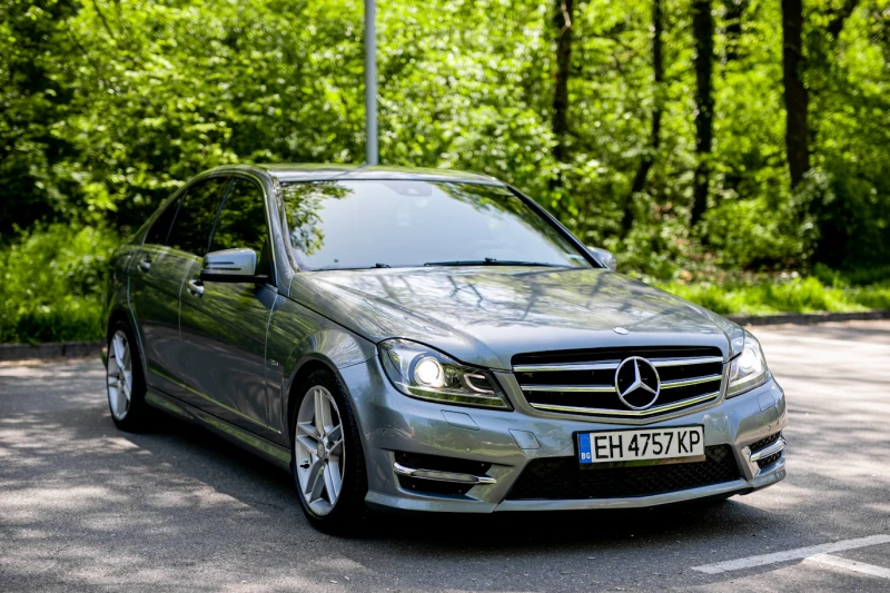 Mercedes-Benz C 250 AMG, снимка 2 - Автомобили и джипове - 52309938