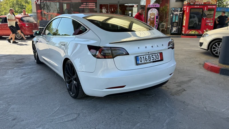 Tesla Model 3 Уикенд ЦЕНА Performance 66000km ЛИЗИНГ налична, снимка 6 - Автомобили и джипове - 51909225