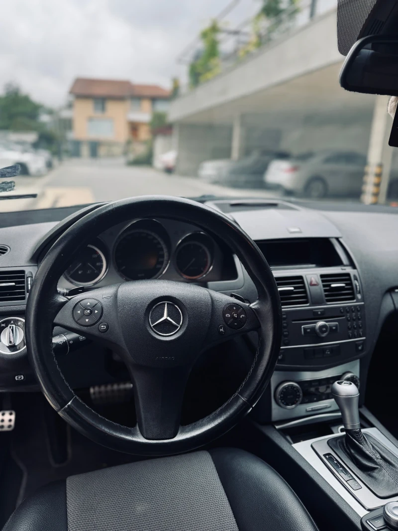 Mercedes-Benz C 250 AMG, снимка 5 - Автомобили и джипове - 51850500