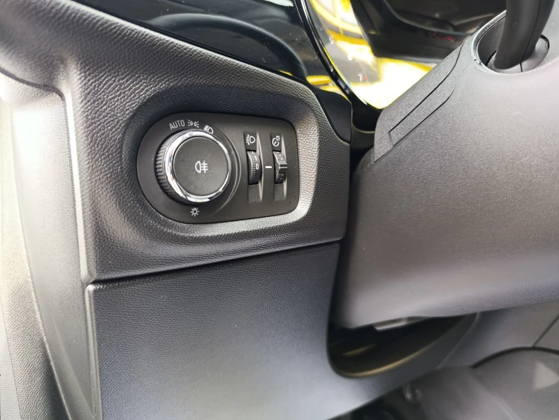 Opel Corsa 1.2 100hp Edition + 10&#34; Media, снимка 13 - Автомобили и джипове - 52392307