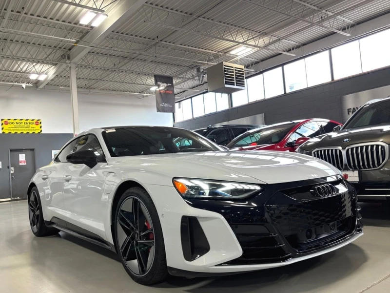 Audi E-Tron GT * RS * QUATTRO| CARBON| MASSAGE| LASER| 3DC, снимка 2 - Автомобили и джипове - 52927190