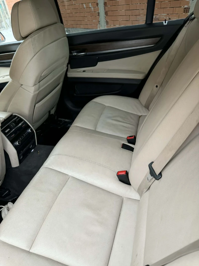 BMW 740, снимка 4 - Автомобили и джипове - 53097613