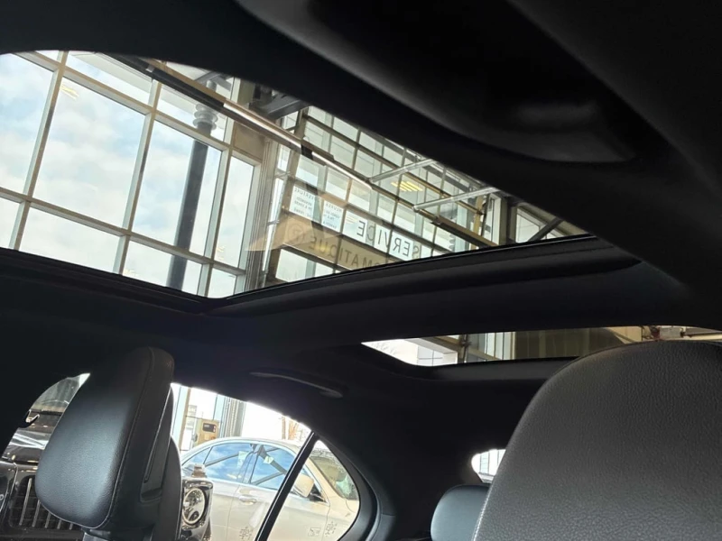 Mercedes-Benz C 300 * CARFAX * БЕЗ ПЪРВОНАЧАЛНА ВНОСКА, снимка 16 - Автомобили и джипове - 53176041