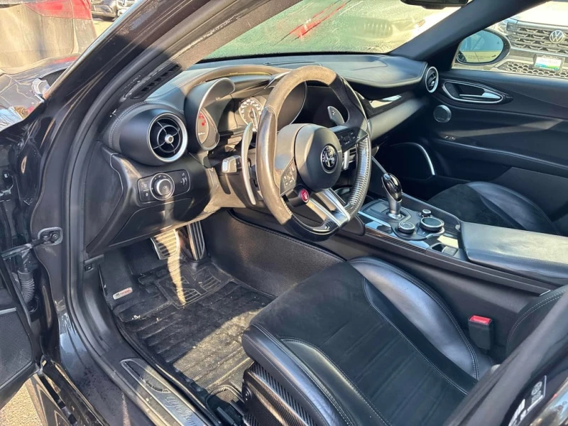 Alfa Romeo Giulia * Quadrifoglio * CARFAX * , снимка 7 - Автомобили и джипове - 53187307