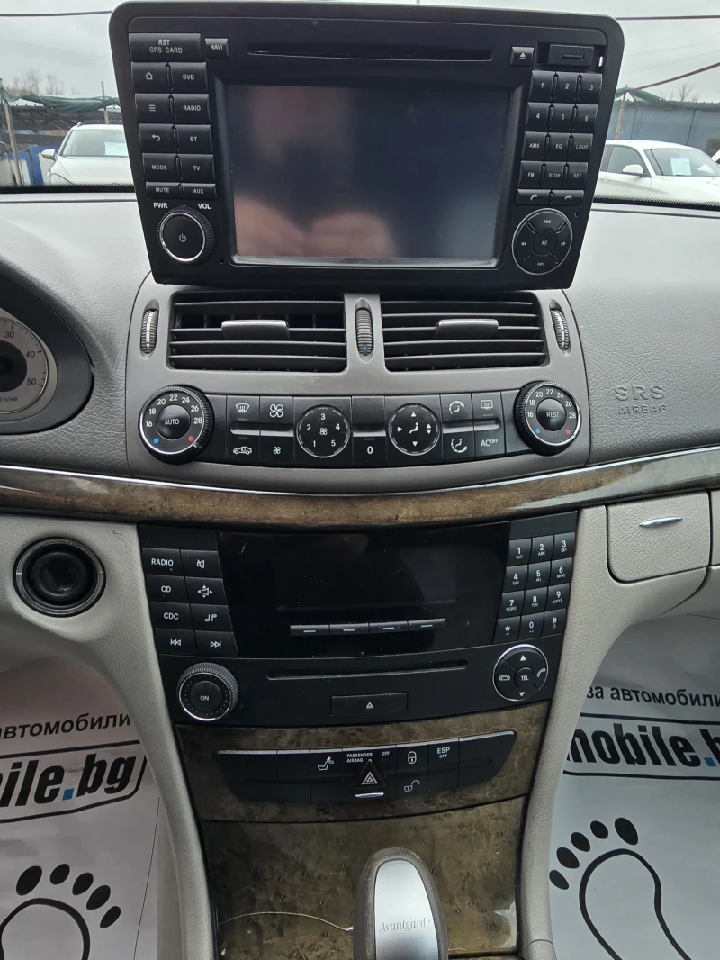 Mercedes-Benz E 270 Топ състояние, снимка 17 - Автомобили и джипове - 53478451