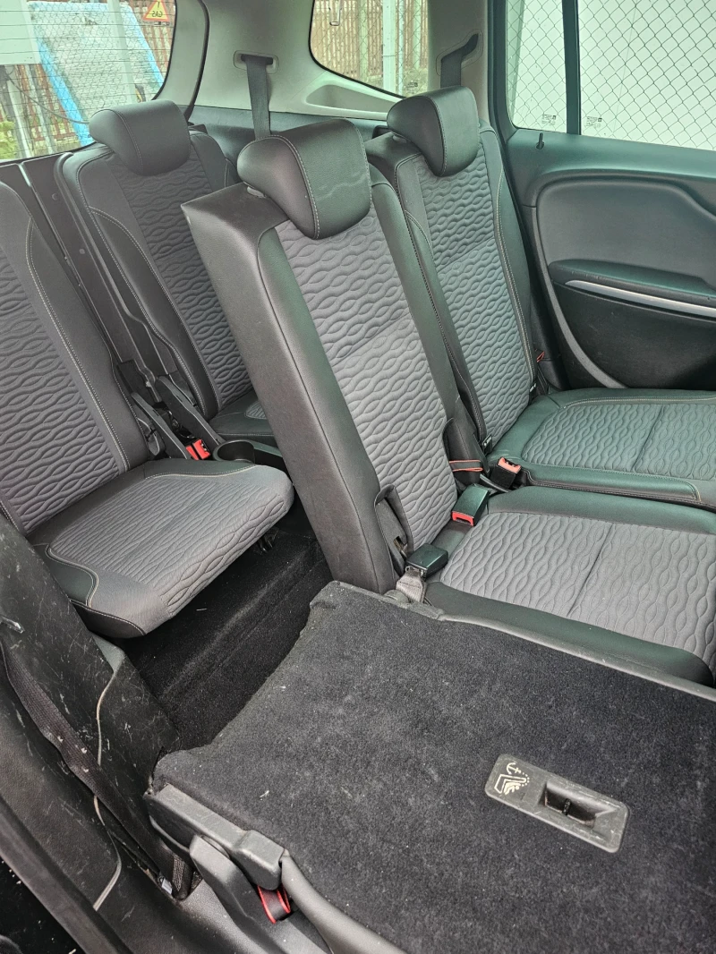 Opel Zafira, снимка 5 - Автомобили и джипове - 53485090