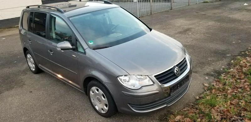 VW Touran 2.0 TDI   САМО НА ЧАСТИ , снимка 1 - Автомобили и джипове - 49101581