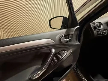 Ford S-Max 2.0 140ps, снимка 7 - Автомобили и джипове - 53478009
