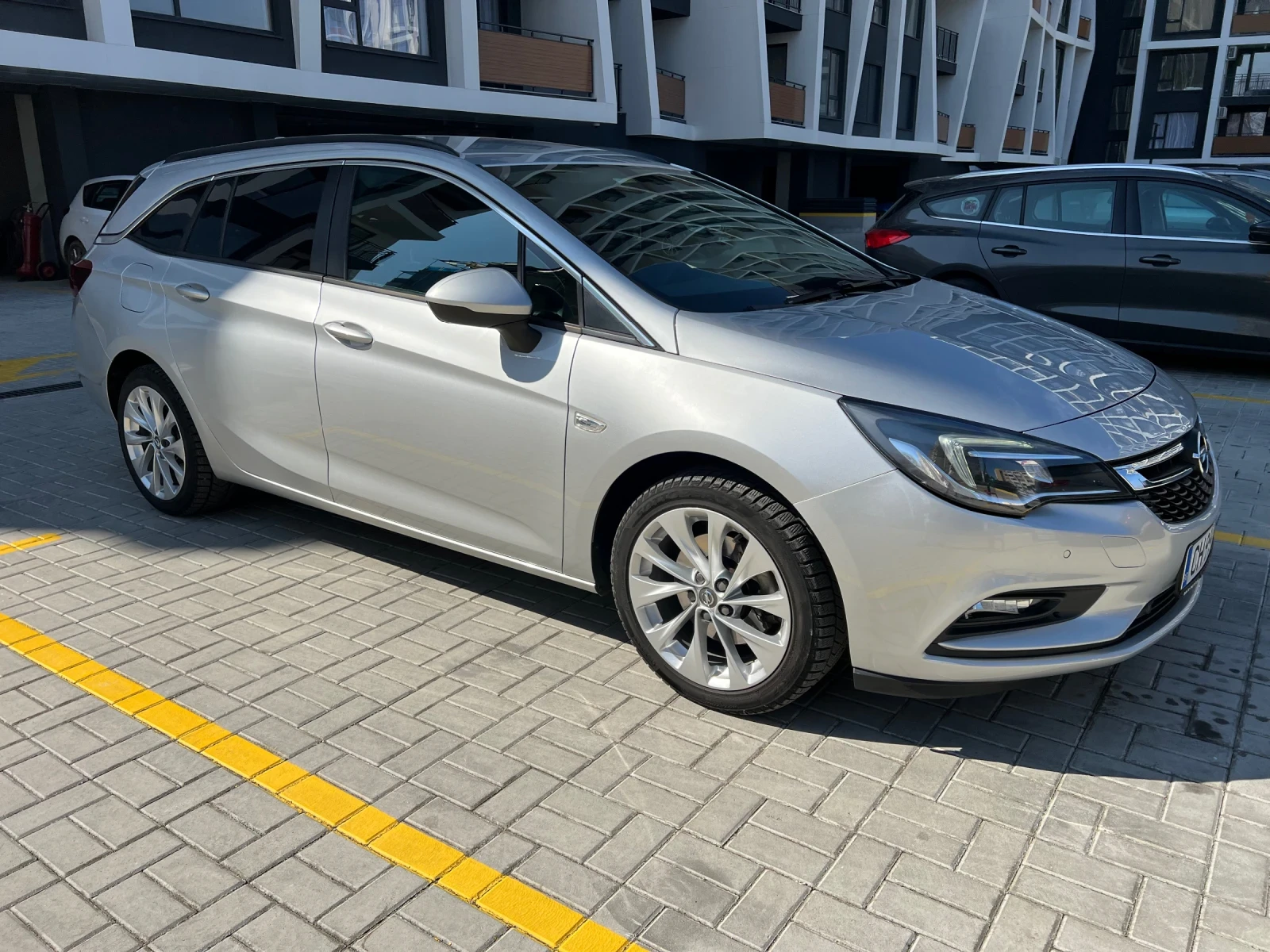 Opel Astra K 1.6 CDTI * НОВИ ВЕРИГИ ОЕМ* НОВИ ДЮЗИ* , снимка 1