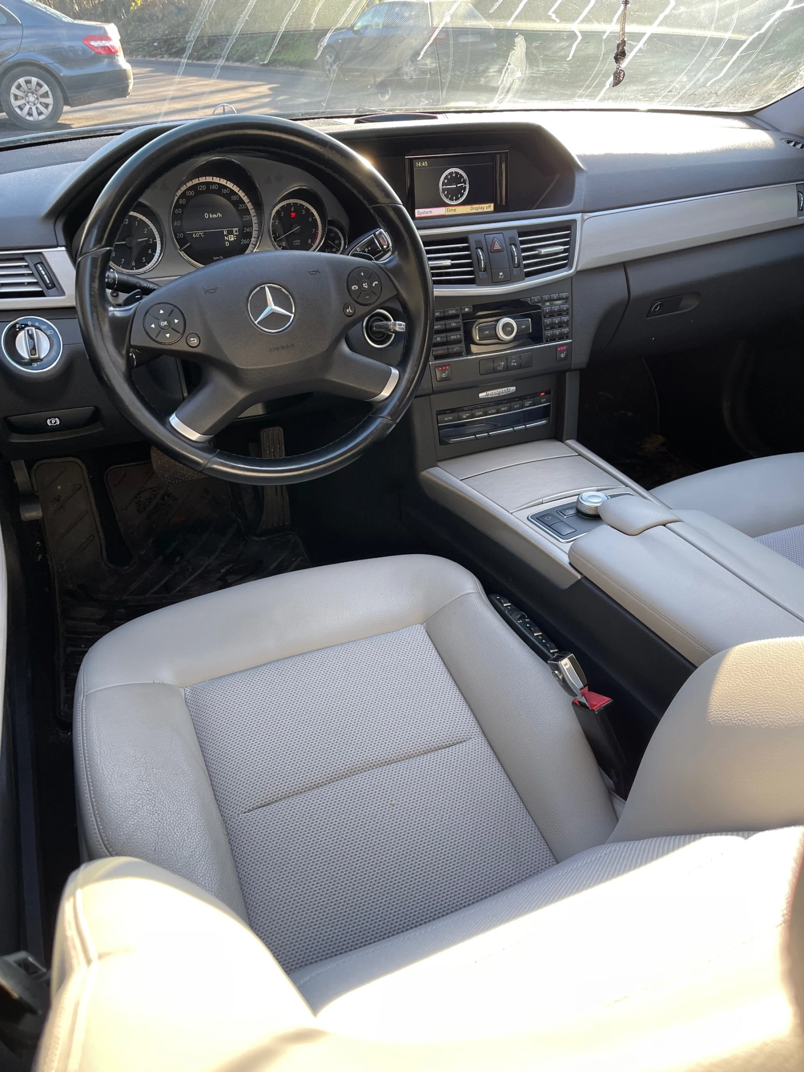 Mercedes-Benz E 350 * AVANTGARDE * - BlueEfficiency  - изображение 8