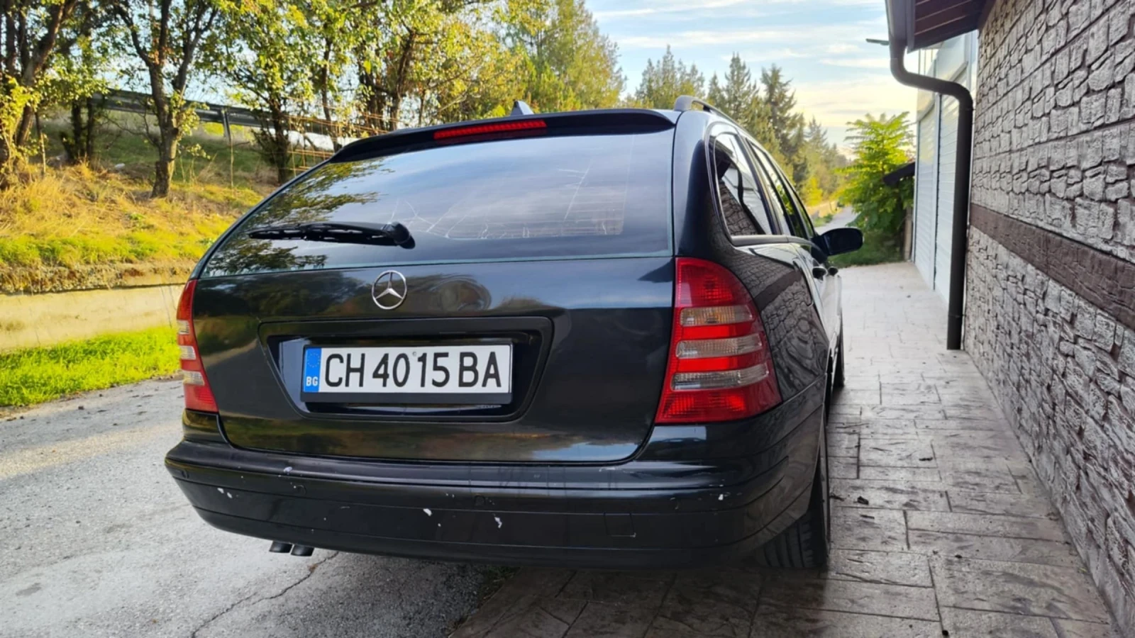 Mercedes-Benz C 200  - изображение 4