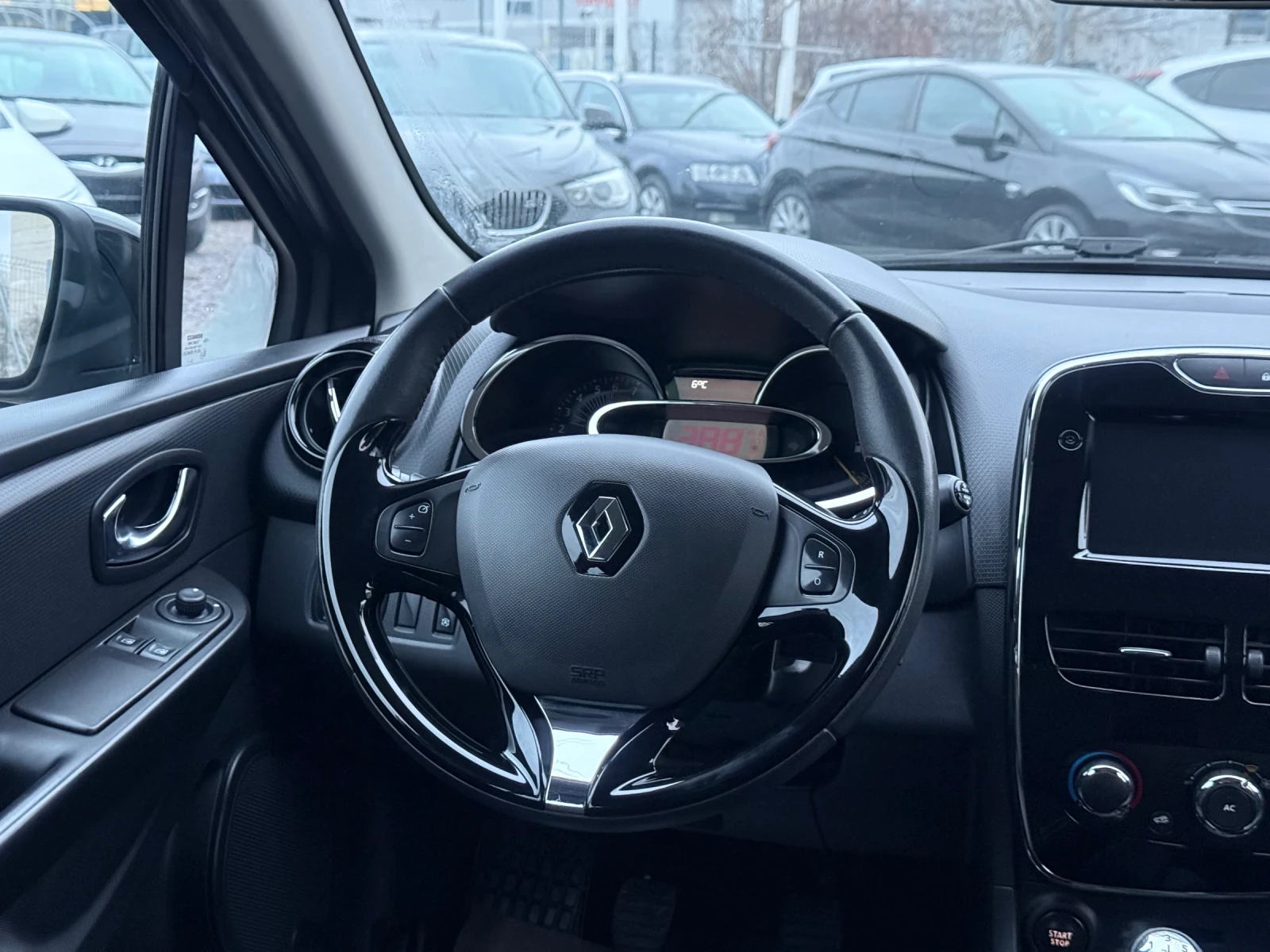 Renault Clio TCe * * 114000КМ* *  | Mobile.bg — изображение 11
