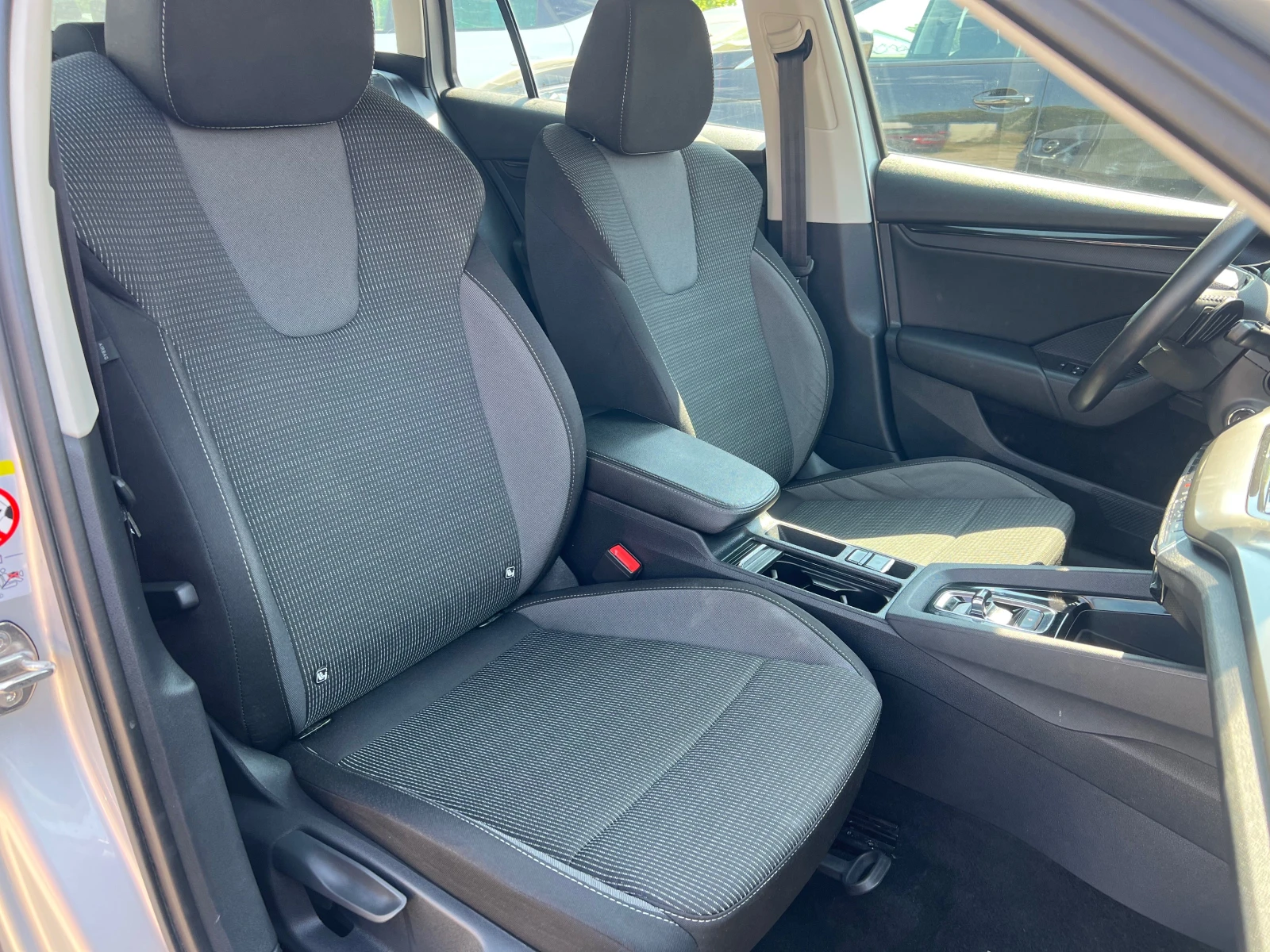 Skoda Octavia 2.0TDI EVO SCR DSG - изображение 10