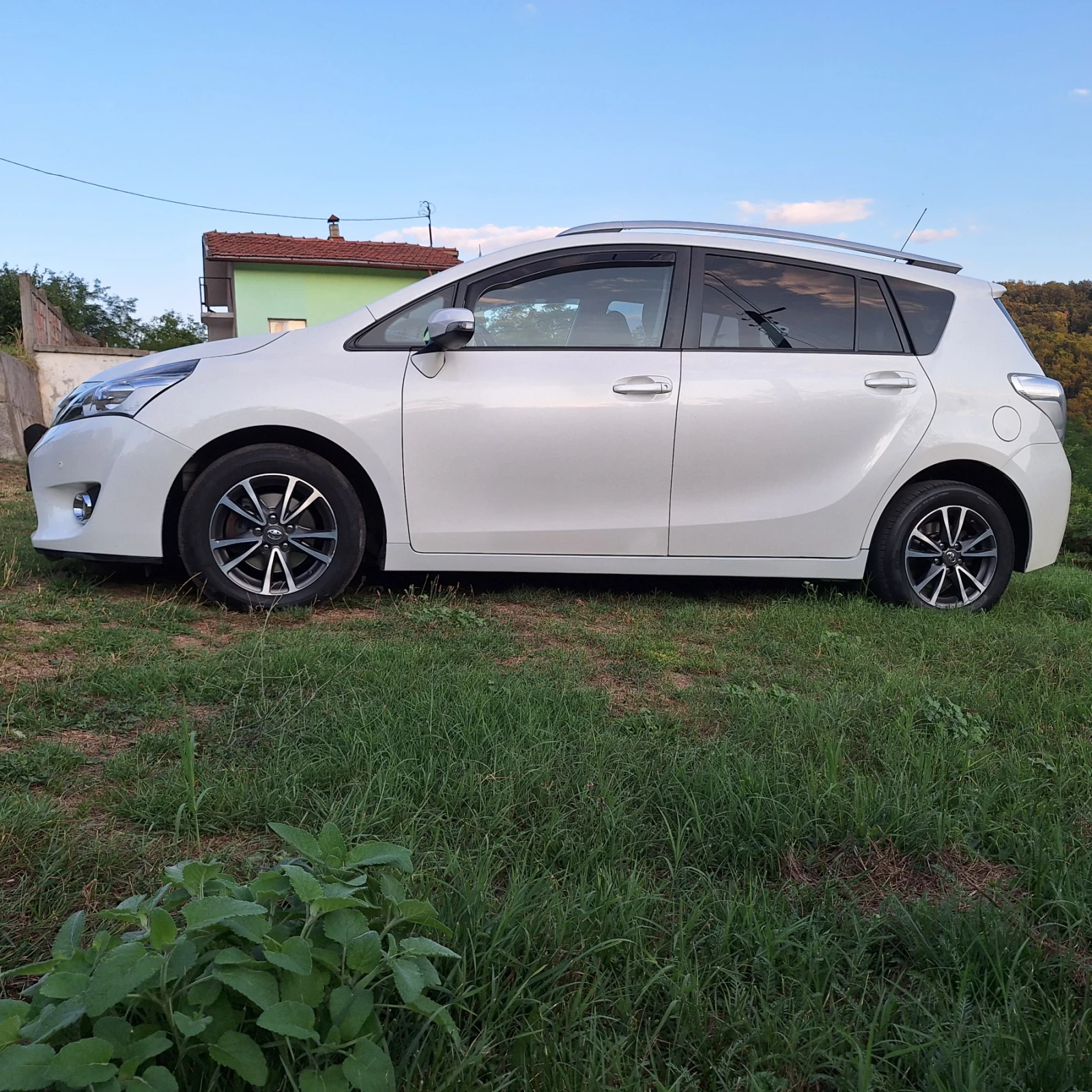 Toyota Verso  - изображение 10