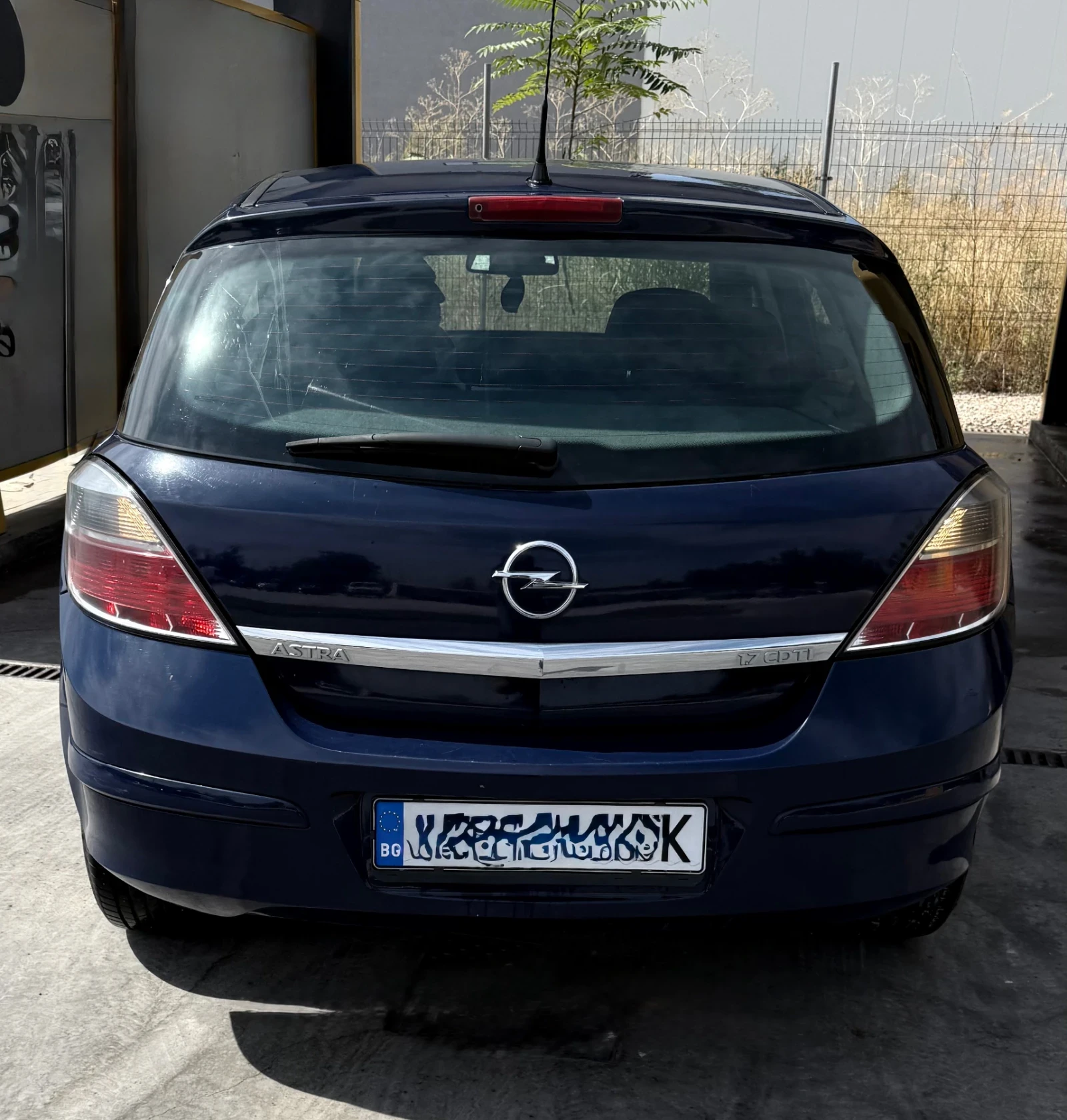 Opel Astra H 1.7 - изображение 7