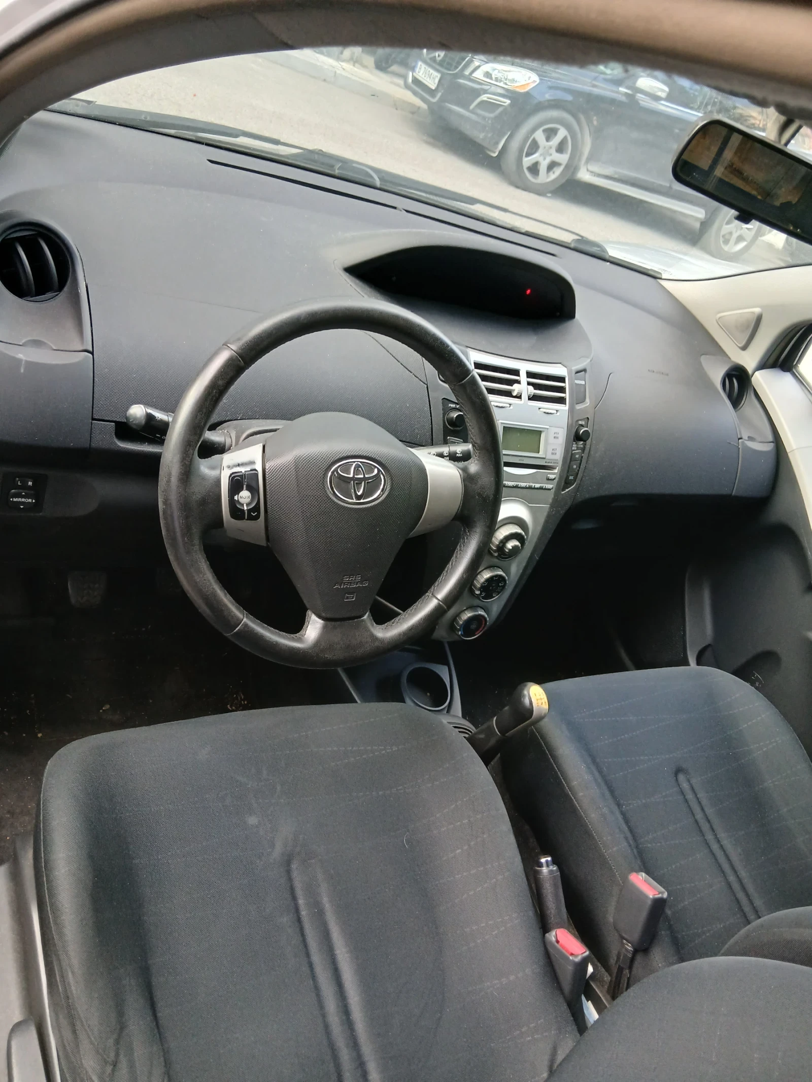 Toyota Yaris  - изображение 3
