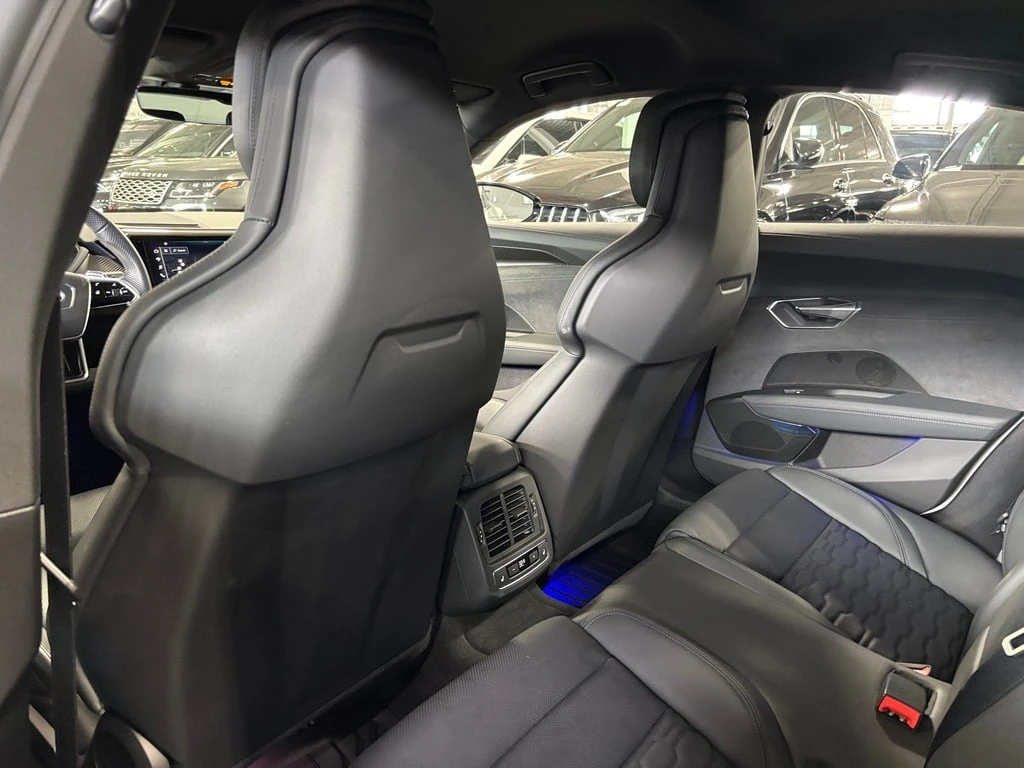 Audi E-Tron GT * RS * QUATTRO| CARBON| MASSAGE| LASER| 3DC | Mobile.bg � ����������� 11