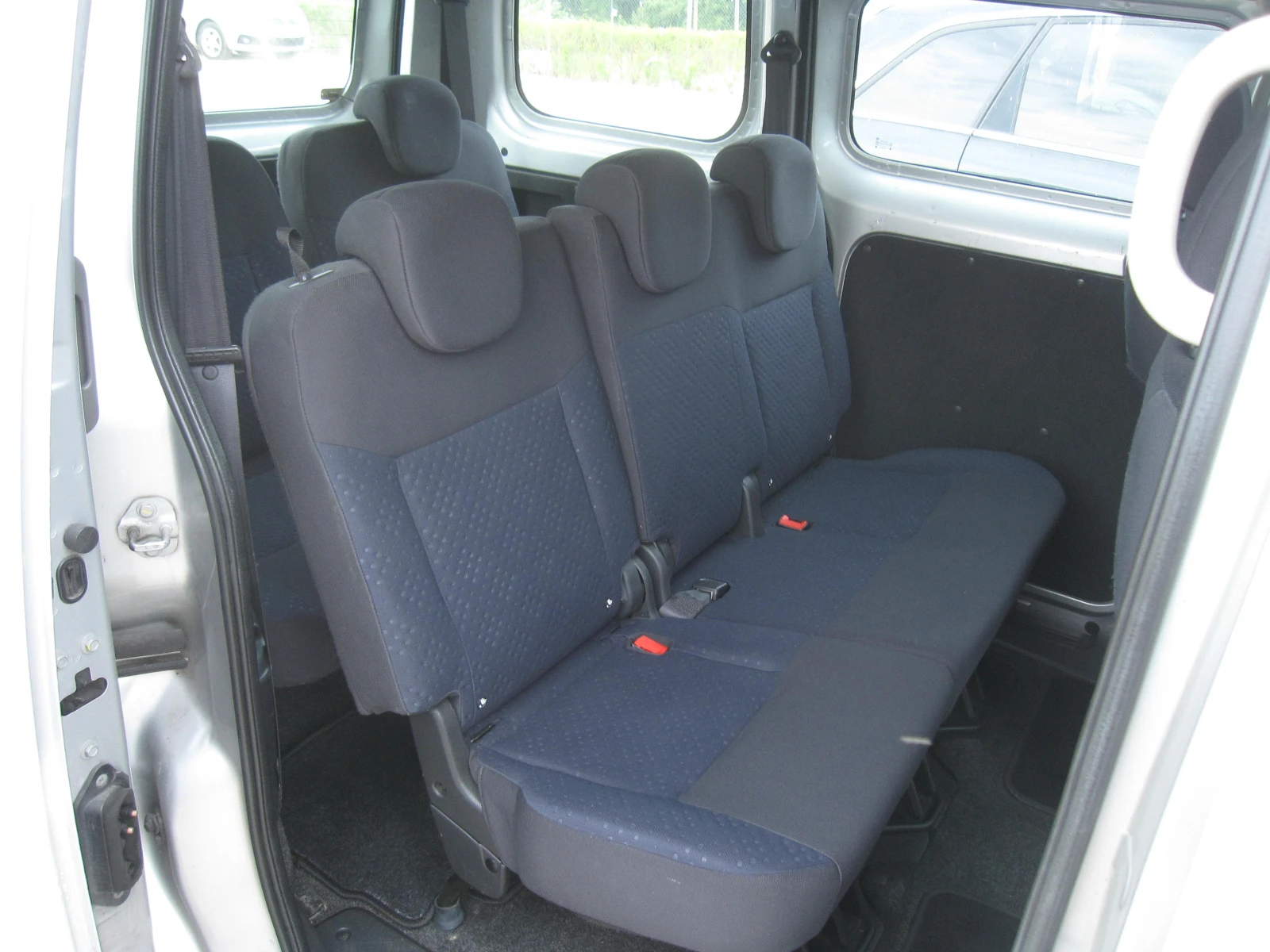 Nissan e-NV200 7места.1, 5-dci, снимка 9 - Автомобили и джипове - 53477244