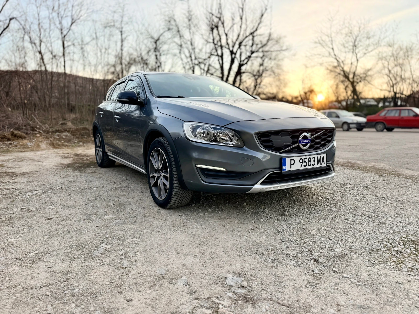 Volvo V60 Cross Country 2.0 D3, снимка 2 - Автомобили и джипове - 53801734