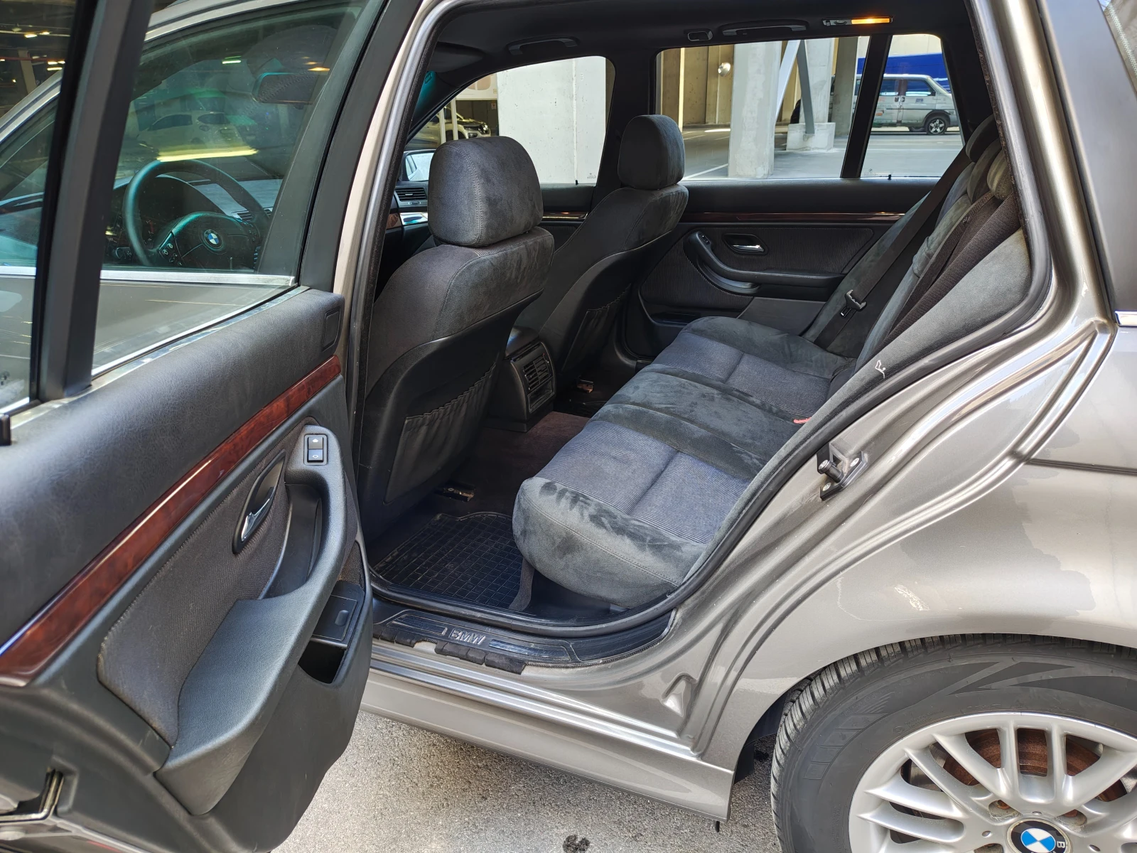 BMW 530 D, снимка 11 - Автомобили и джипове - 53803057