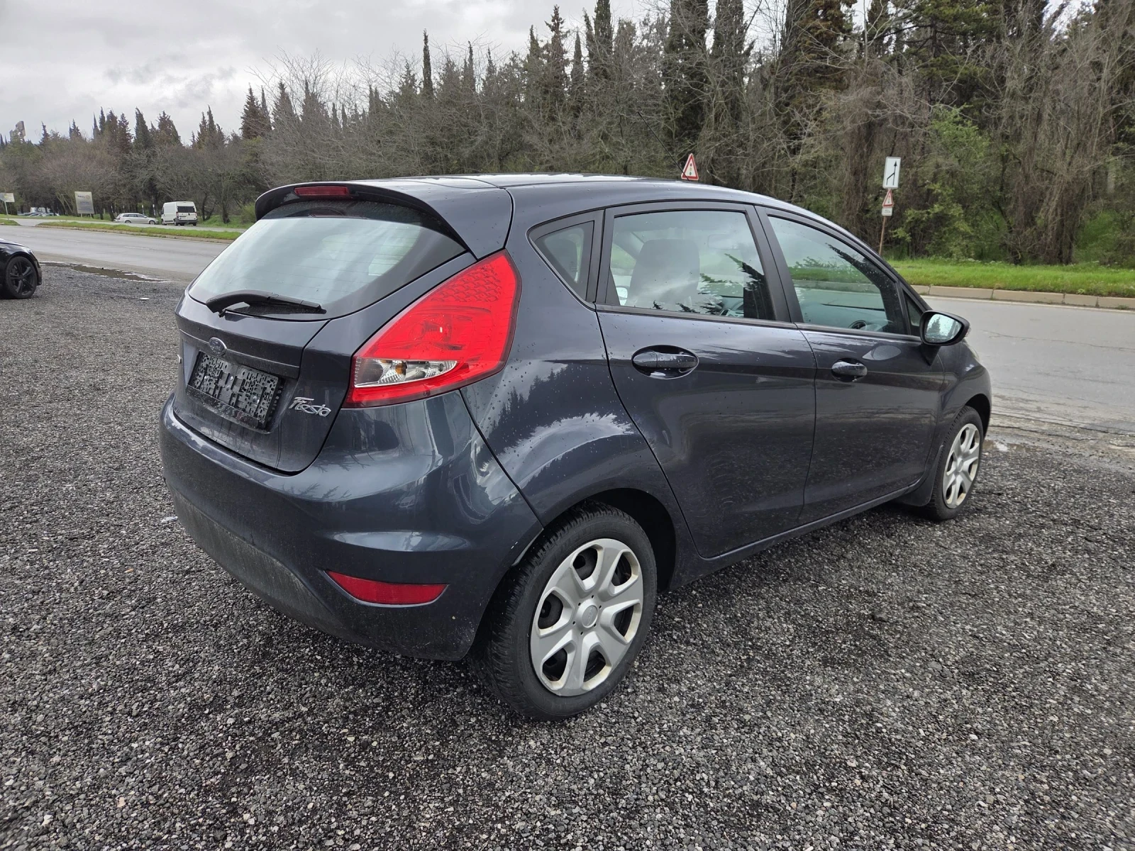 Ford Fiesta 1, 4 dizel 68 hp, снимка 6 - Автомобили и джипове - 54077035