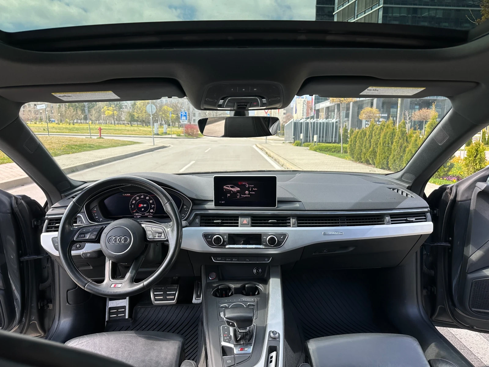 Audi S5 360camera/PANO/Massage/B&0/Ambient/Обслужен , снимка 11 - Автомобили и джипове - 54172395