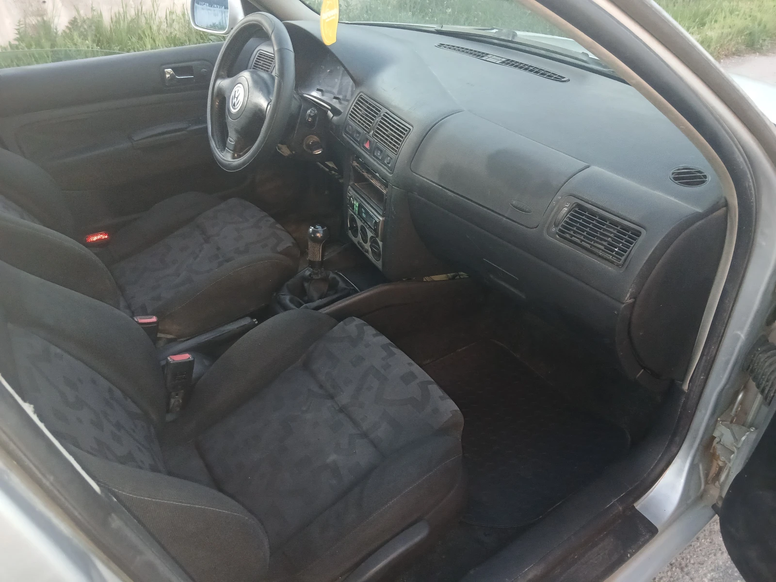 VW Golf 1.9 TDI KLIMA, снимка 4 - Автомобили и джипове - 54349114