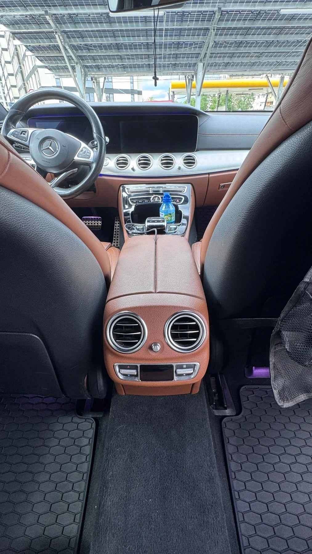 Mercedes-Benz E 350 AMG* 360 CAM* CarPlay* Multibeam* Burmester, снимка 10 - Автомобили и джипове - 54371312
