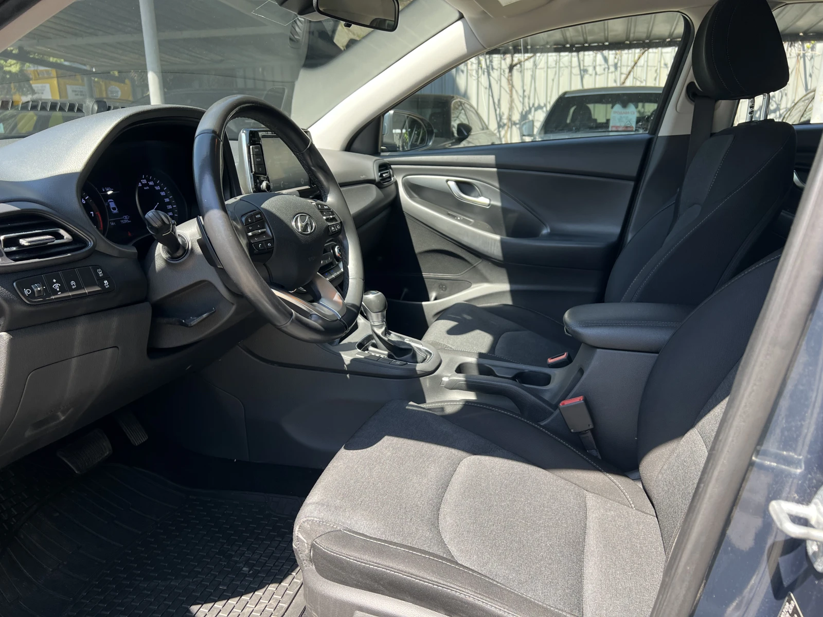 Hyundai I30 FASTBACK Mild Hybrid , снимка 12 - Автомобили и джипове - 54423942
