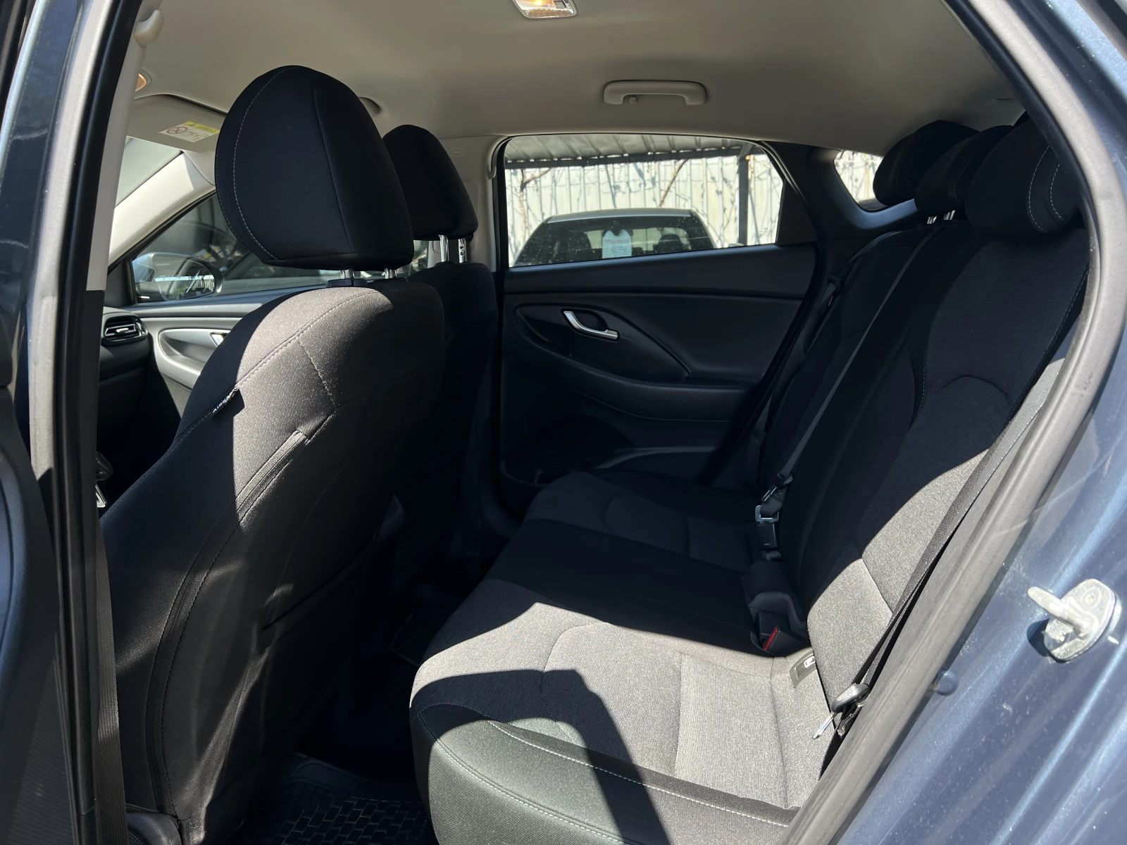 Hyundai I30 FASTBACK Mild Hybrid , снимка 13 - Автомобили и джипове - 54423942
