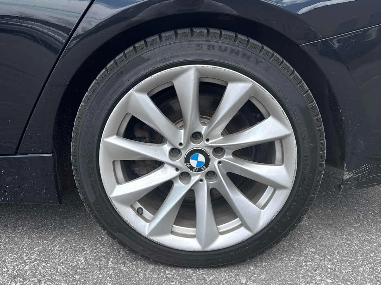BMW 335 * xDrive * SAT * ПОДГРЕВИ * КАМЕРА * ПАМЕТ, снимка 7 - Автомобили и джипове - 54460378
