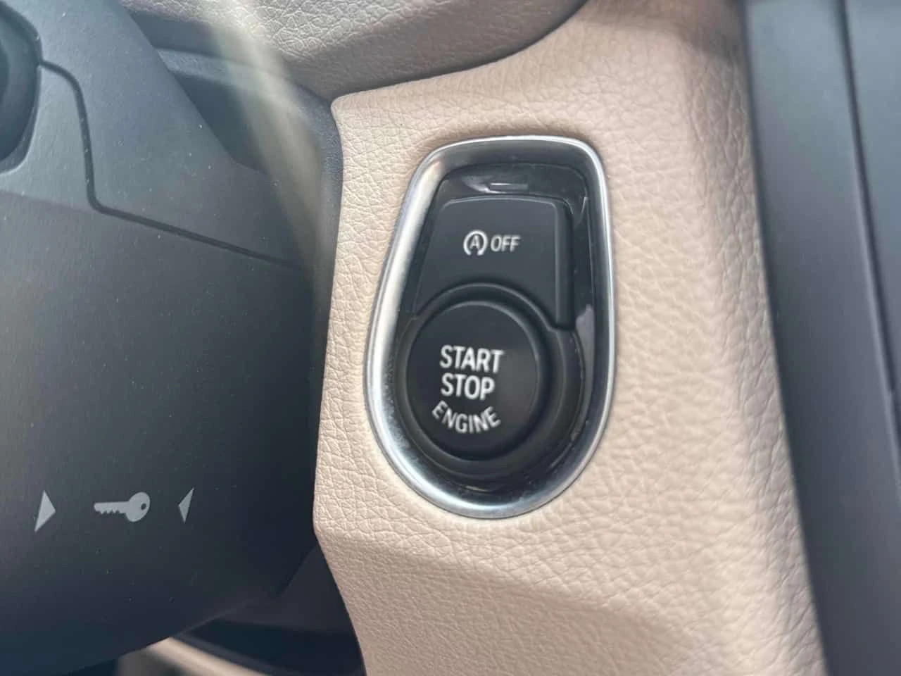 BMW 335 * xDrive * SAT * ПОДГРЕВИ * КАМЕРА * ПАМЕТ, снимка 14 - Автомобили и джипове - 54460378