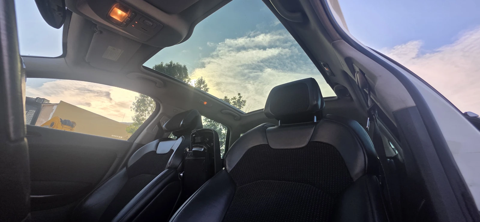 Citroen C5 2.0HDI $Панорама$Автомат$Кожа$Ксенон$, снимка 17 - Автомобили и джипове - 54947685