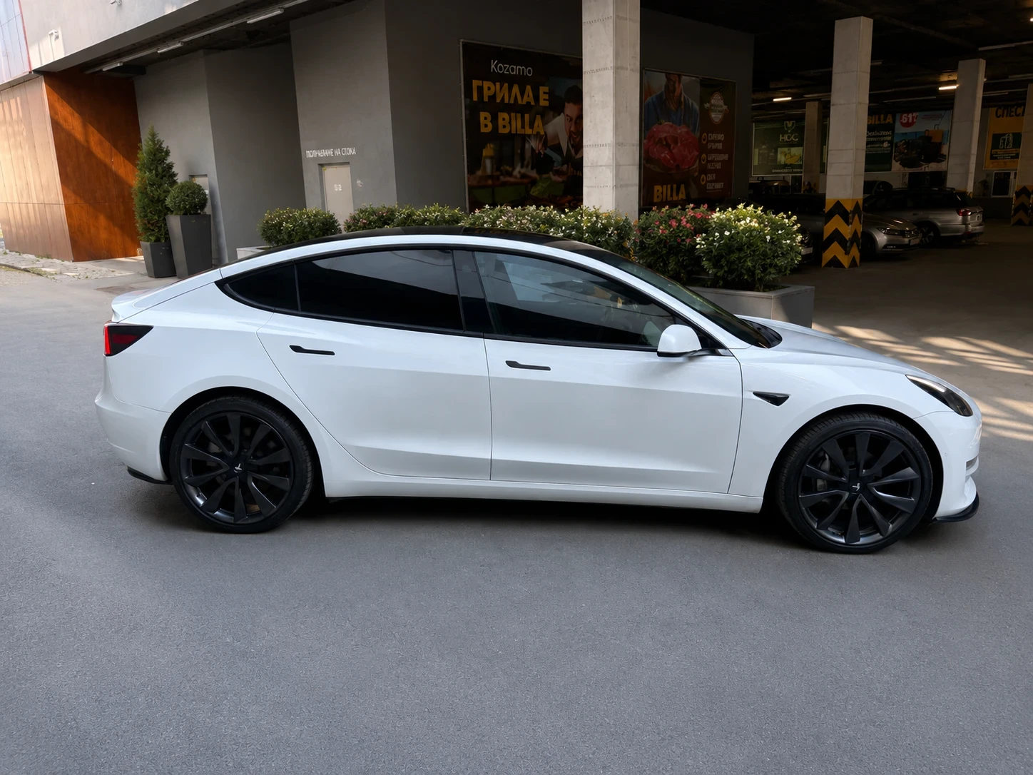 Tesla Model 3 Long Range 4x4, снимка 8 - Автомобили и джипове - 55002788