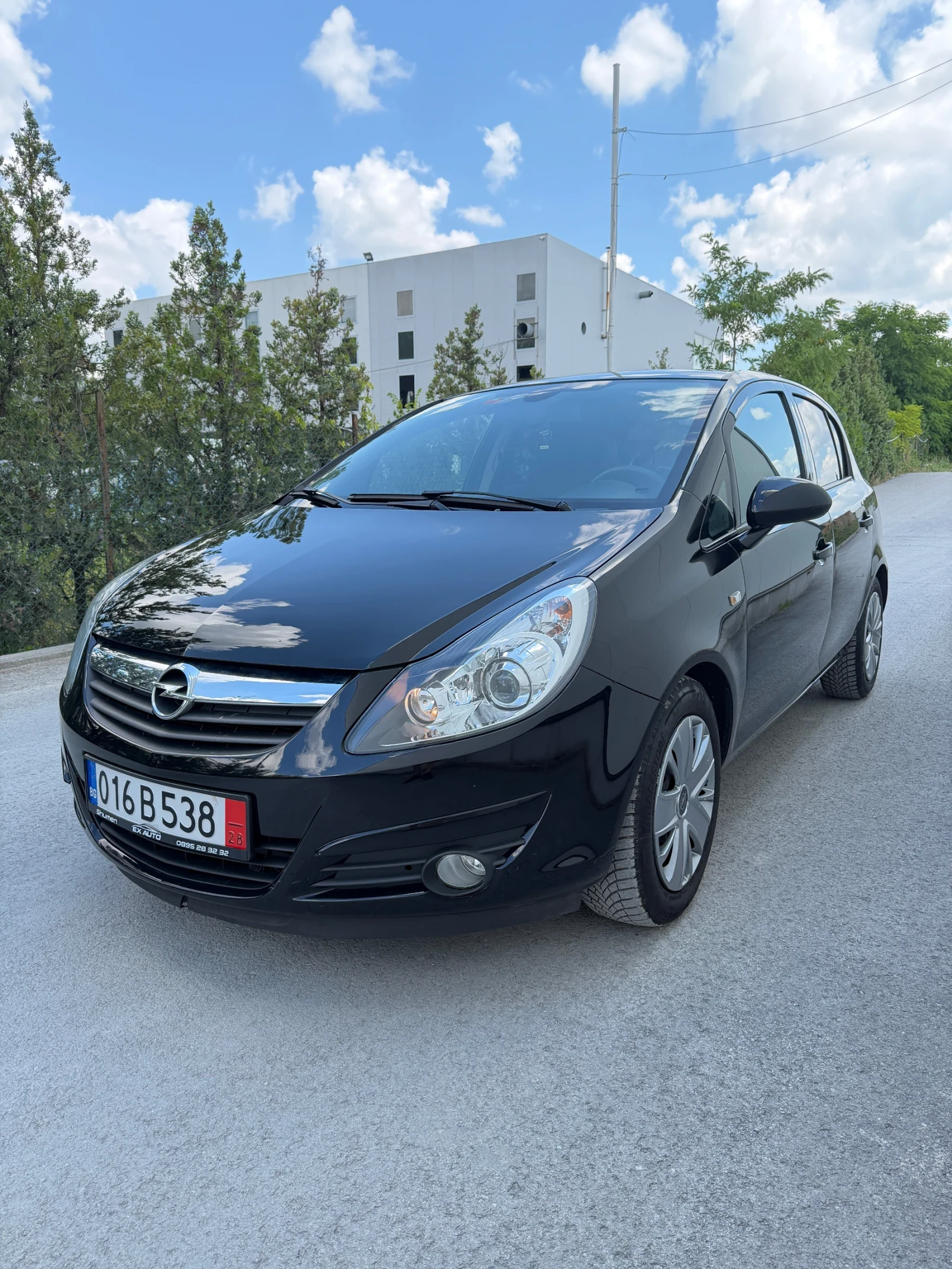 Opel Corsa 1.4i 90к.с. Автоматик* Пълна сервизна история, снимка 2 - Автомобили и джипове - 55049559