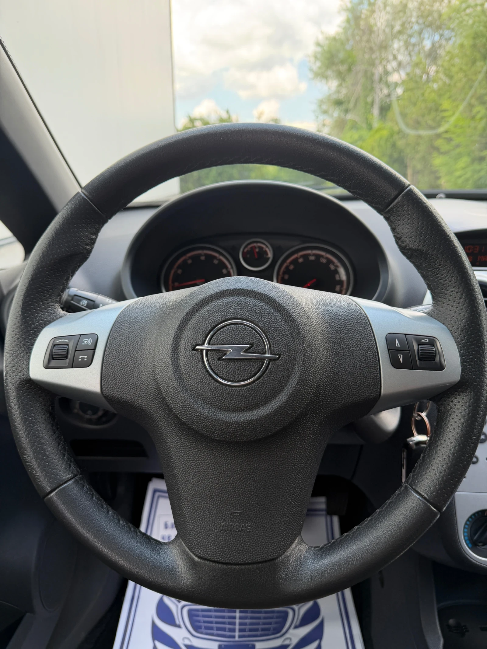 Opel Corsa 1.4i 90к.с. Автоматик* Пълна сервизна история, снимка 9 - Автомобили и джипове - 55049559