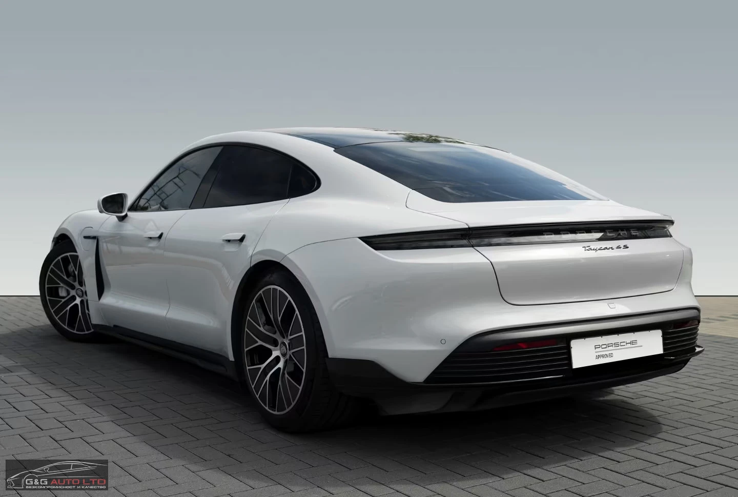 Porsche Taycan 4S/571HP/3SCREEN/360/PANO/CHRONO/BOSE/NIGHT/505z, снимка 4 - Автомобили и джипове - 55103992