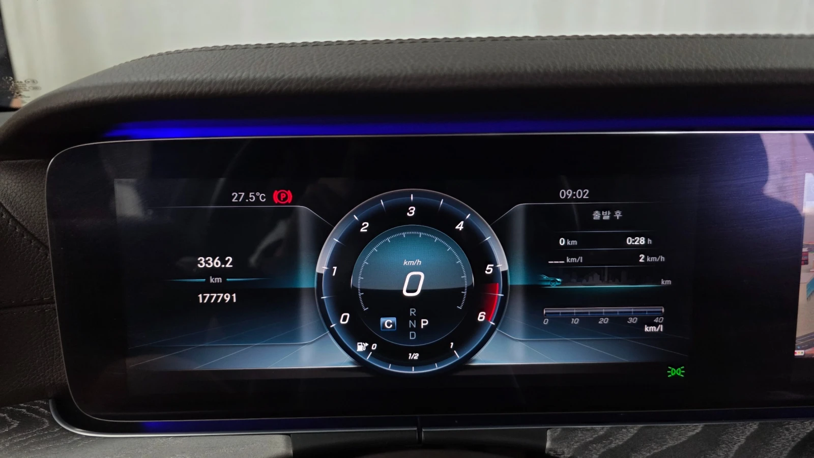 Mercedes-Benz CLS 400 CLS400d 4MATIC | HUD | 360  Камера | Distronic, снимка 8 - Автомобили и джипове - 55178430