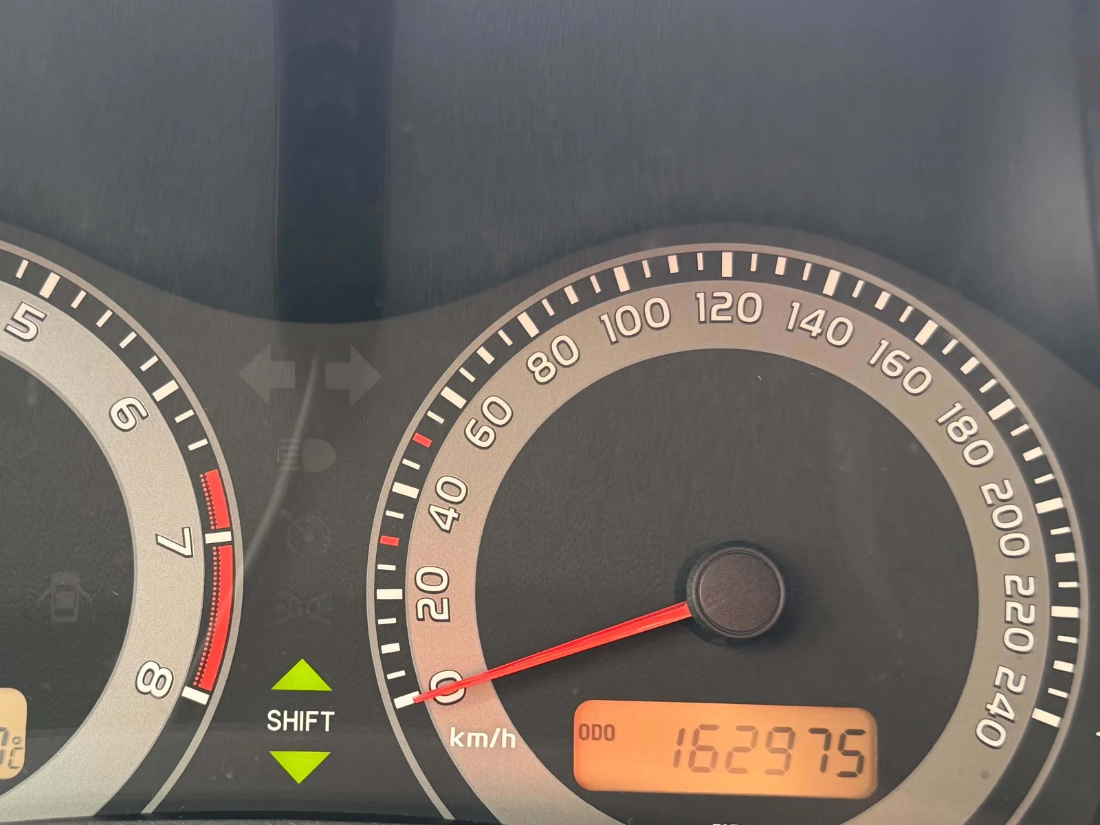 Toyota Auris * FACELIFT* 16V Valvematic (147hp), снимка 9 - Автомобили и джипове - 56160483