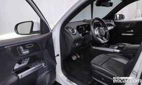 Mercedes-Benz GLB35AMG 4MATIC| КАМЕРА| ПОДГРЕВ| ОПЦИЯ ЗА ЛИЗИНГ, снимка 8