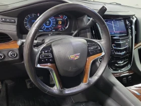 Cadillac Escalade LUXURY * * CARFAX * * АВТО КРЕДИТ * * , снимка 11