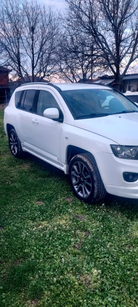 Jeep Compass - 7300 € / 14277.56 лв. - 20824084 2