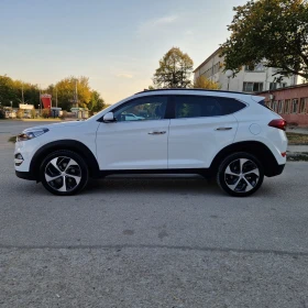 Hyundai Tucson 2.0CRDi4X4 VERTEX/ОБДУХВАНЕ/ПАНО/КЕЙЛЕС/ШВЕЙЦАРИЯ  | Auto.bg — изображение 4