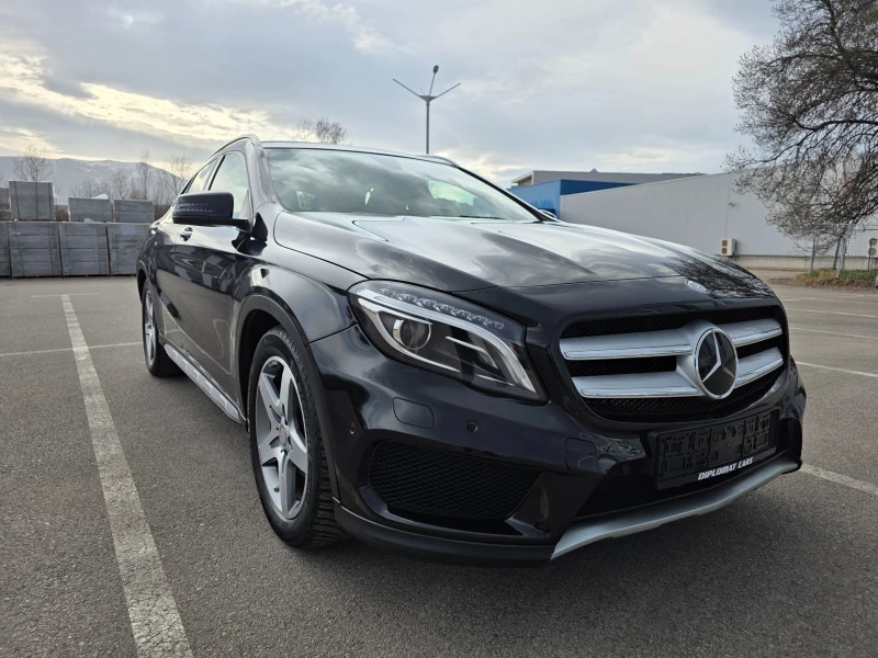 Mercedes-Benz GLA 200 AMG/4MATIC/PANORAMA/LED, снимка 2 - Автомобили и джипове - 49473635