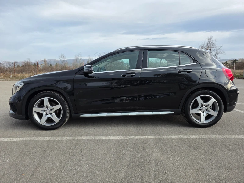 Mercedes-Benz GLA 200 AMG/4MATIC/PANORAMA/LED, снимка 8 - Автомобили и джипове - 49473635