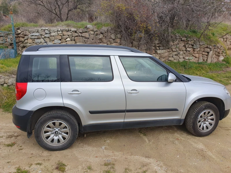 Skoda Yeti, снимка 4 - Автомобили и джипове - 52886728