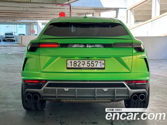 Lamborghini Urus, снимка 4 - Автомобили и джипове - 54263532